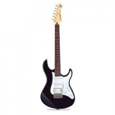 Yamaha Pacifica 012 Elektro Gitar (Black)